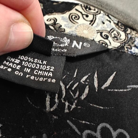 Citron Santa Monica 100% Silk Black Oriental Patterned Blouse Sz XL - Picture 9 of 10